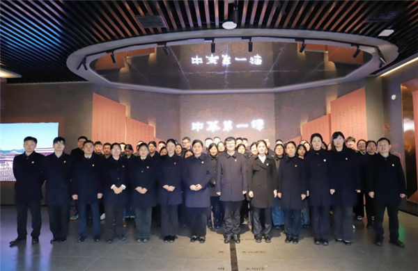 湖北雲夢法院組織幹警參觀中華法係研究培訓基地