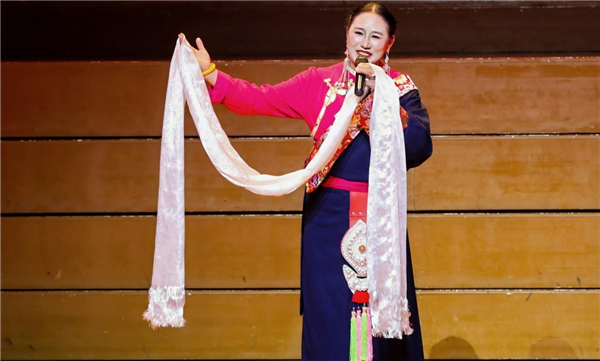 “江声浩荡 歌谣悠长”长江流域原生民歌展演在武汉举办