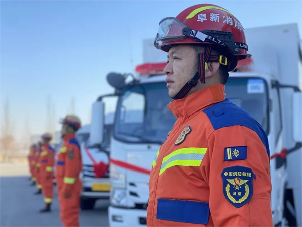 阜新市舉辦政府專職消防隊車輛集中配發儀式_fororder_阜新消防4