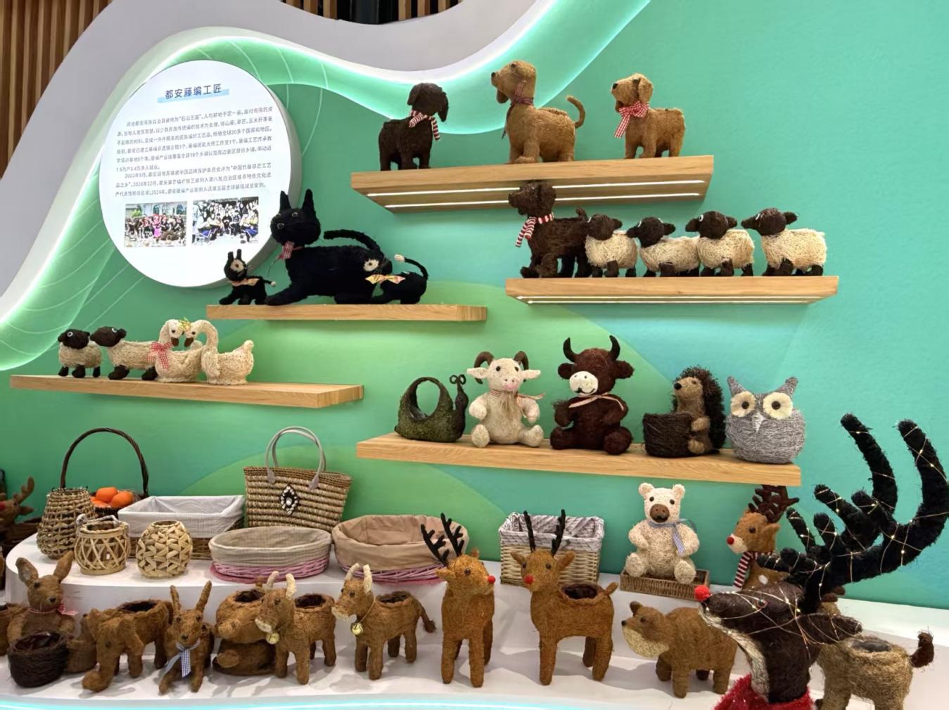 167个劳务品牌亮相全国劳务协作暨劳务品牌成果展_fororder_3