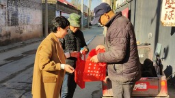 河北蠡县：法治宣传进农村 集市普法助振兴