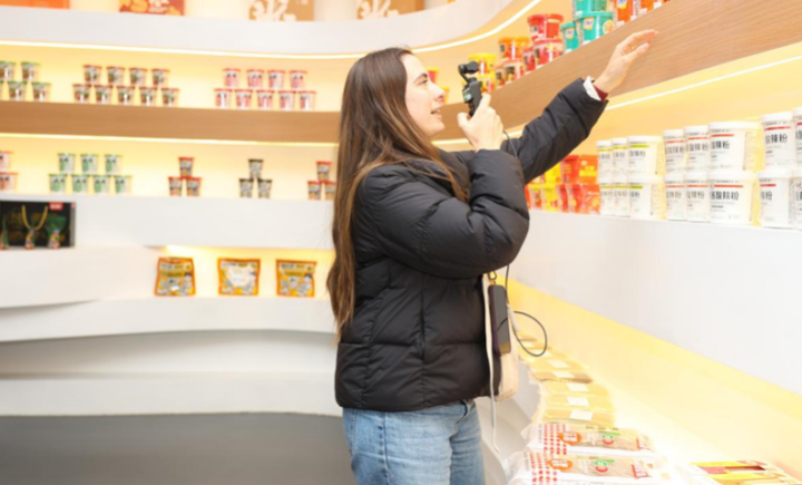 宋雅開封“熱辣滾燙”的B面擔當